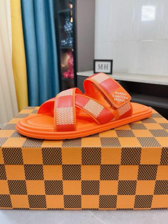 Picture of Louis Vuitton Slippers _SKULVsz38-44hnh0452954